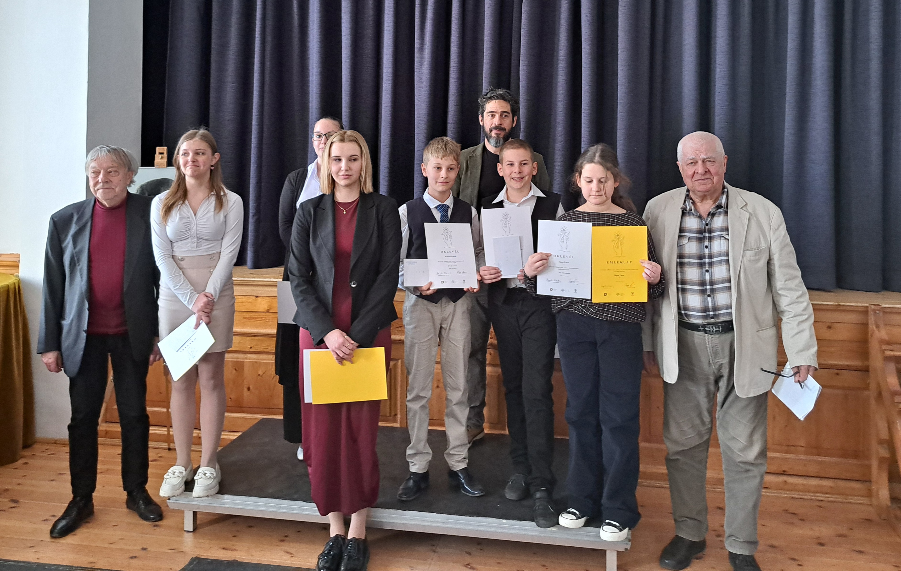 versmondo felsoso 2024